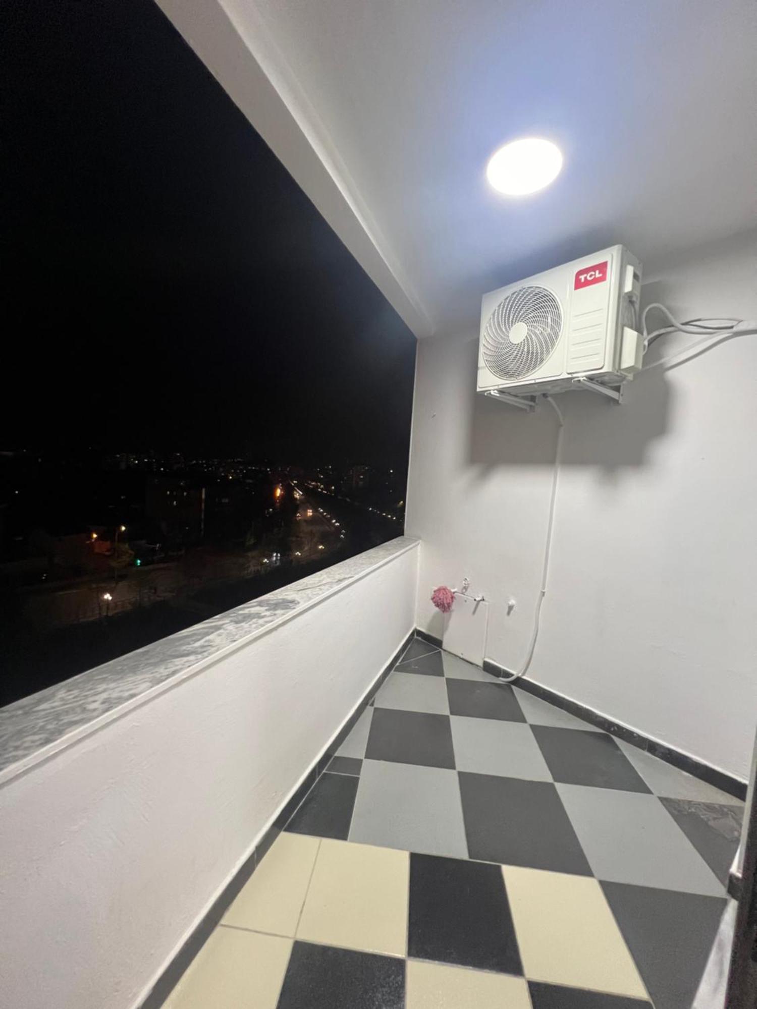 Art'S Apartment Tirana Bagian luar foto