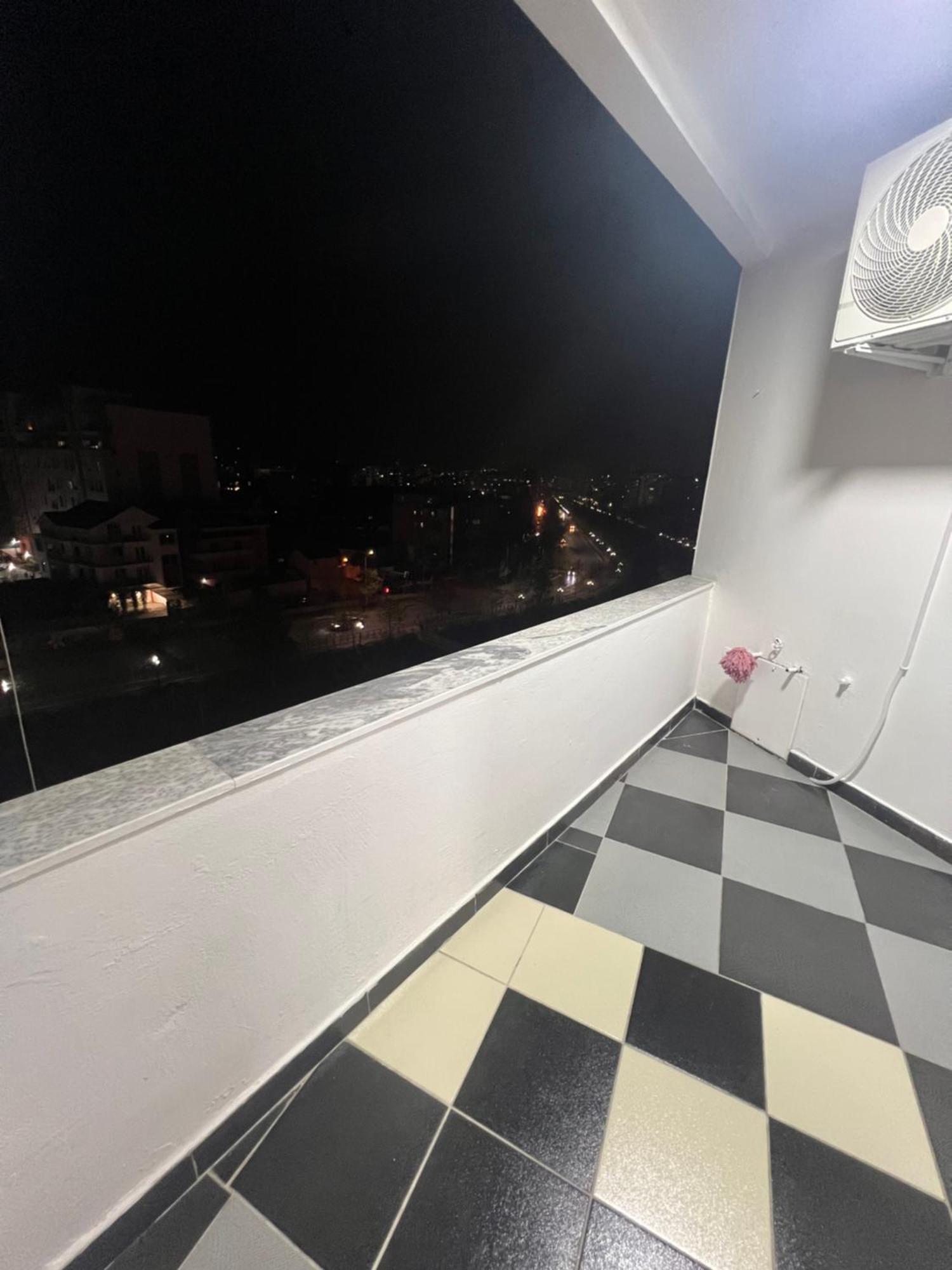 Art'S Apartment Tirana Bagian luar foto